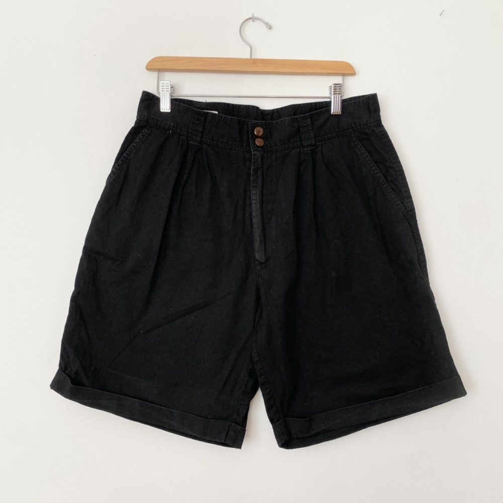 SOLD-Vintage black bermuda shorts - Picture 3 of 5